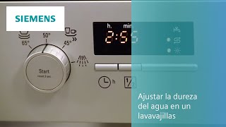 ¿Cómo ajustar la dureza del agua de un lavavajillas  SIEMENS [upl. by Ahsikcin]