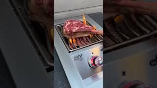 Lincroyable brûleur infrarouge SIZZLE ZONEᴹᴰ des barbecues Napoleon® [upl. by Can]