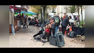 Musique Lors de la 43ème Fête du vin nouveau amp de la brocante rue Notre Dame Bordeaux [upl. by Jago]