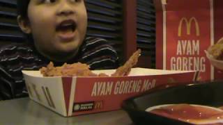 Ayam goreng mcD challenge by amiera amp afi [upl. by Adnic]