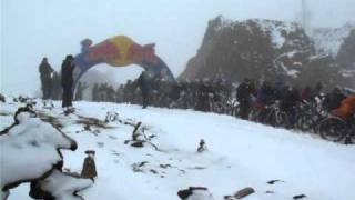 Mass Start Red Bull 5000 Down Whistler Mountain 2010 [upl. by Yelsiap]