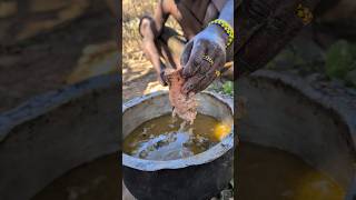 This is how hadzabe bushmen makes their favorite food middle of nowhere without any spices food [upl. by Tamarah]