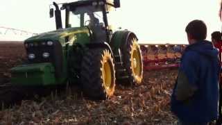 John deere 8230 con vertederas reversibles ovlac de 8 cuerpos  En HD [upl. by Yddor]