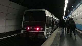 Paris RER B  Saint MichelNotre Dame train court [upl. by Feodore]