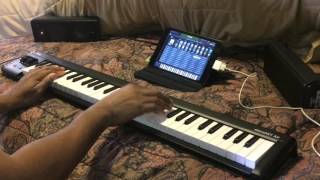 Kris Nicholson Unboxed his new KORG MicroKEY AIR 61 his new Airline Keyboard for Travel [upl. by Shoshanna183]