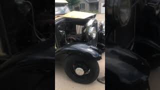 Hand crank start 1931 model A Ford [upl. by Anirdna419]