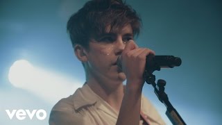 Declan McKenna  Isombard Live [upl. by Walsh]