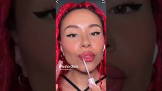 Pouty lips hack lipstickhacks lipmakeup [upl. by Ettelrac293]