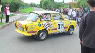 Kőváry Barna Trabantot szerel a 3 as gyorson 2012 Vác Rallye [upl. by Nae]