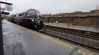 26012024 Godstog i regnvejr på Skanderborg Station med Viking Rail MX 1029 i front [upl. by Ynnelg]