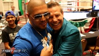 quotMY IDOL THE GREATEST MEXICAN CHAMPION EVERquot VARGAS EMBRACES CHAVEZ SR IN VEGAS [upl. by Annair15]