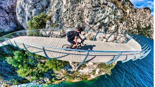 La Ciclabile a Strapiombo sul Lago di Garda Giro ad AnelloE lIsola delle 100000 BOMBE [upl. by Mudenihc]