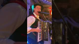 Oktoberfest Schweiz ⏩️ Bayrische Band in Zürich Genf Basel Bern  Oktoberfestband Bergvagabunden 🍻 [upl. by Ryter760]