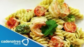 Receta de pasta de camarones con cilantro [upl. by Adnahsed]