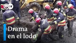 El número de muertes por el aluvión en Quito sube a 24 [upl. by Aihsenek]