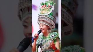 Laj Tsawb  Hmoob Ntsoog Nkauj Tog Qhua 2015 hmongsong hmoobsuav hmoob hmong [upl. by Dikmen]