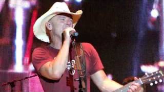 Kenny Chesney  Aint Back Yet  Country Thunder [upl. by Sephira]