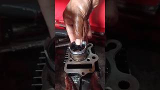 Motorcycle Engine cylinder diesel polish cylinder piston fitting bikelovers yt machine subscribe [upl. by Narhet]