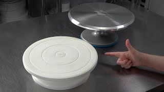 Plastic vs Metal Cake Turntable  Cake Decorating For Beginners [upl. by Eerihs]