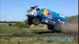 Kamaz Dakar 2014 опасный прыжок [upl. by Osmo]