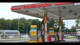 Pénurie de carburants  tout comprendre à la grève des raffineurs chez TotalEnergies [upl. by Seugirdor]