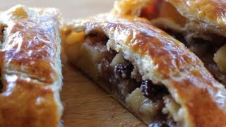 Apple strudel recipe with shortcut [upl. by Teerprah]