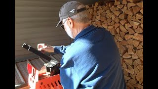 Make kindling with your log splitter [upl. by Glorianna331]