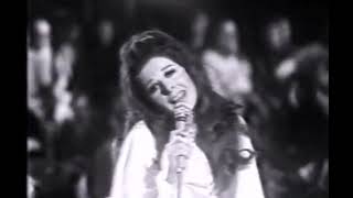 Bobbie Gentry  Ill Never Fall In Love Again live TV 1970 [upl. by Lat]