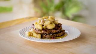 Pancake alla banana la ricetta light [upl. by Harewood]