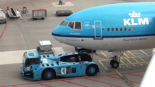 Plane spotting at Schiphol Airport 17 august 2013 [upl. by Malcah]