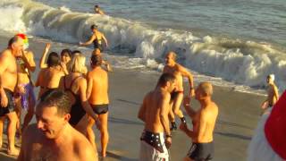 Argelès sur mer Bain du premier janvier 2015 [upl. by Elleniad]