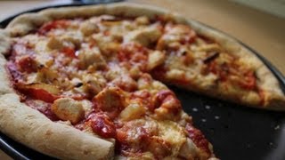 Hoe maak je een pizza met kip oa deeg recept [upl. by Leeann]