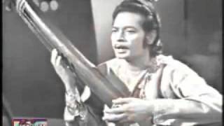 Aa Meray Pyar Ki Khushboo  Ustad Amanat Ali Khan [upl. by Divine]