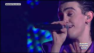 Michele Bravi  Cronaca di un tempo incerto Radio Italia Live 22042022 [upl. by Hsatan]