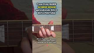 Con esta POSTURA podrás tocar CUALQUIER ACORDE MENOR en guitarra shorts [upl. by Narba]