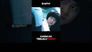 👉 Pramugari Misterius amp Penumpang Kepala 360° di Pesawat 😱 shorts alurceritafilm cuplikanfilm [upl. by Ataynek]