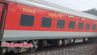 12334 विभूति एक्सप्रेस।vibhuti express। prayagraj to howrah train। varanasi to howrah train [upl. by Nnayllas]