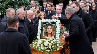 ULTIME NOTIZIE funerale il marito di Matilde Gioli dà rare BRUTTE NOTIZIE [upl. by Anytsirk]