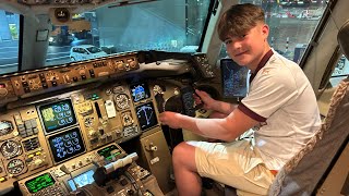 CONDOR B757300 TRIPREPORT PALMA➡️DÜSSELDORF  STUNNING SUNSET amp COCKPIT VISIT ✈️ [upl. by Nitaj]