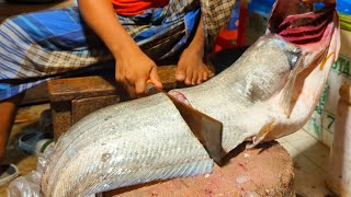 Amazing Giant Wallago Attu Catfish Cutting amp Cleaning Skills In Dhaka Fish Market [upl. by Lindeberg]