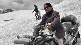 rohtang pass snow point tumse milna bate karna bada acha lagta hai videoयामिनी चौधरी के स्वर में [upl. by Edmon]