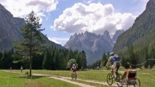 Der Lange Weg der Dolomiten  The Long Trail of the Dolomites [upl. by Nottage811]