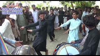 Dhol dancing music  Jhumar  Chinioti Jhumar Dance performance Mai Mangta Ha  Chun Afzal Chiniot [upl. by Wilser633]