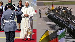 Militärische Ehren der Bundeswehr für Papst Benedikt XVI 2005 Wachbataillon BMVgStabmusikkorps [upl. by Anialahs]