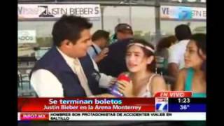 Beliebers Mexicanas lloran por no alcanzar Boleto pa Justin Bieber [upl. by Latham]