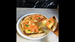 Pizza au Saumon fumé 🍕 Smoked Salmon Pizza 🍕 [upl. by Soigroeg]