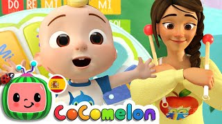 CoComelon en Español  La canción de la música  Canciones Infantiles [upl. by Veradi430]