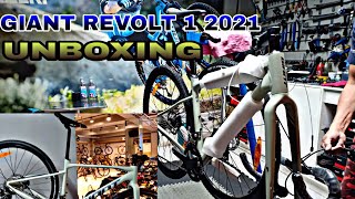 GIANT REVOLT 1 2021 UNBOXING [upl. by Sofko]