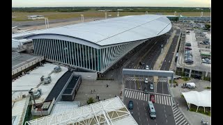 AEROPUERTO DE EZEIZA I Se inaugura quotZeppelinquot la nueva terminal de partidas [upl. by Yk]