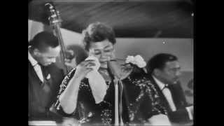 Ella Fitzgerald  Mack The Knife Live in Australia 1960 [upl. by Orutra]